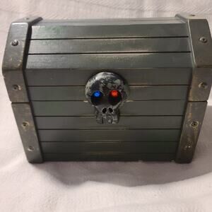 Pirate Chest - Melissa & Doug - Toy Pirate Chest - Secret Lock